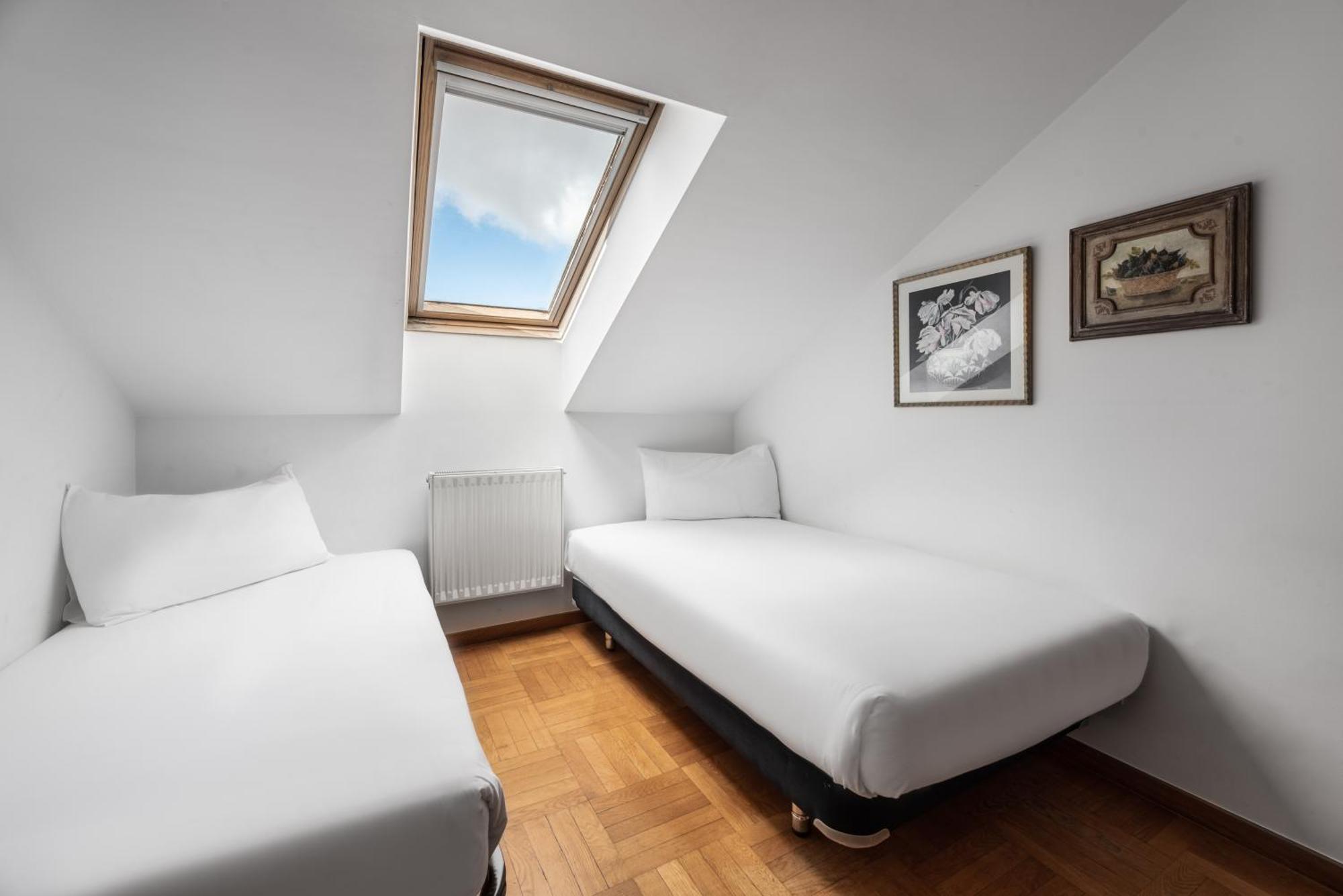 Apartamentos El Cid Burgos Luaran gambar