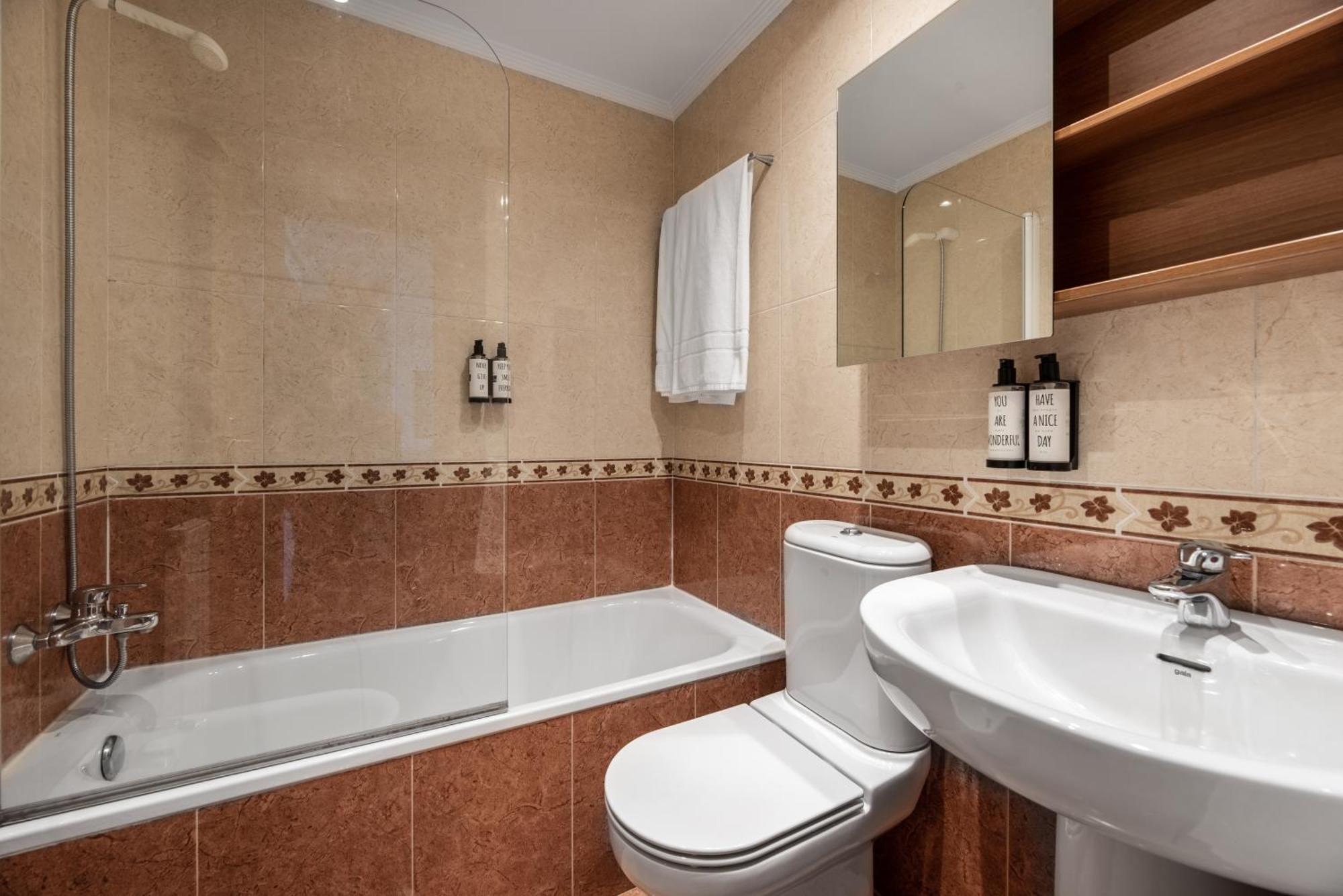 Apartamentos El Cid Burgos Luaran gambar