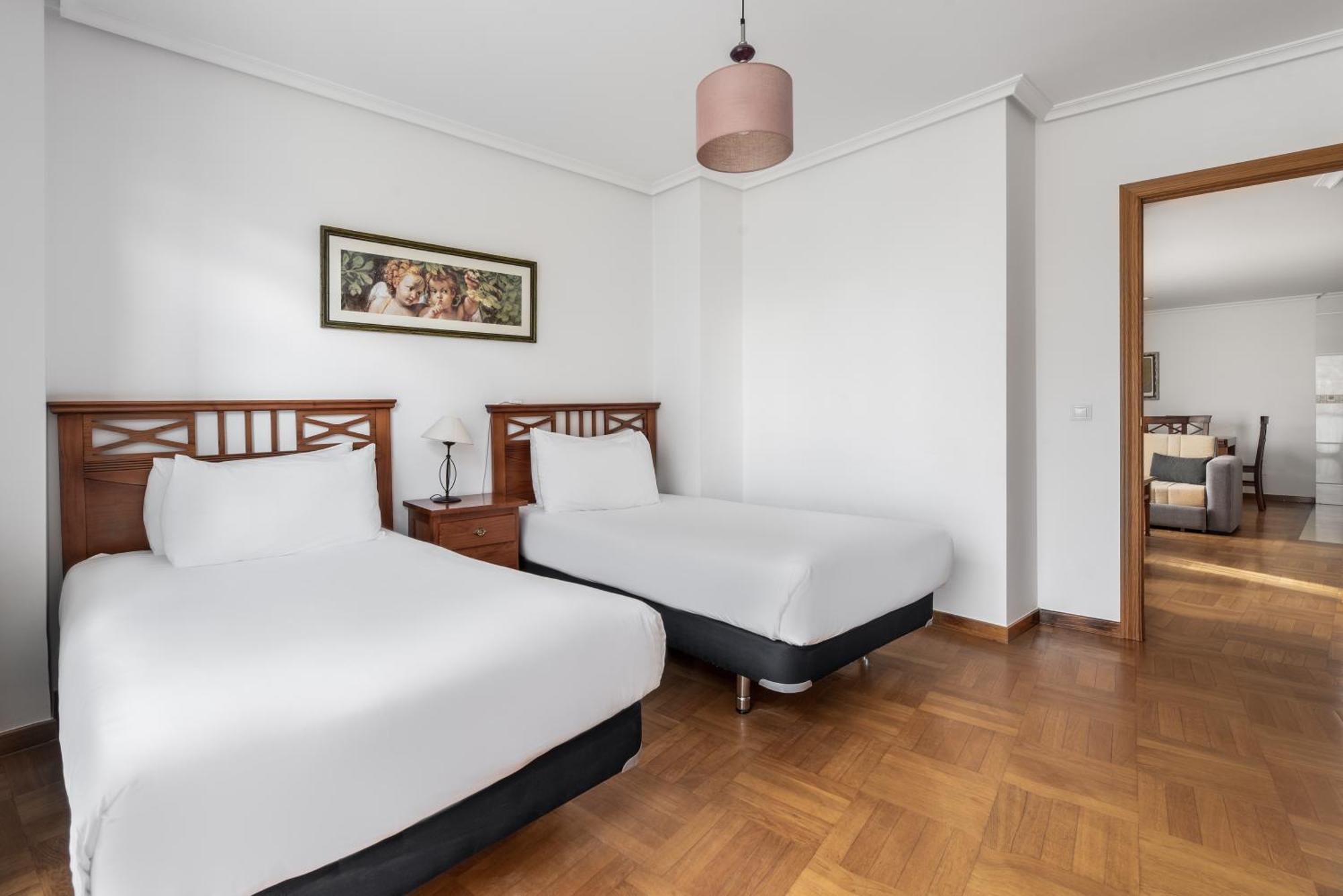 Apartamentos El Cid Burgos Luaran gambar